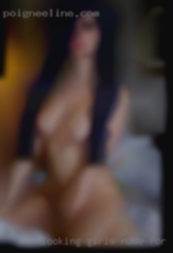 Looking girls nude for some day time fun.